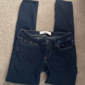 HOLLISTER JEANS. LIKE NEW CONDITION